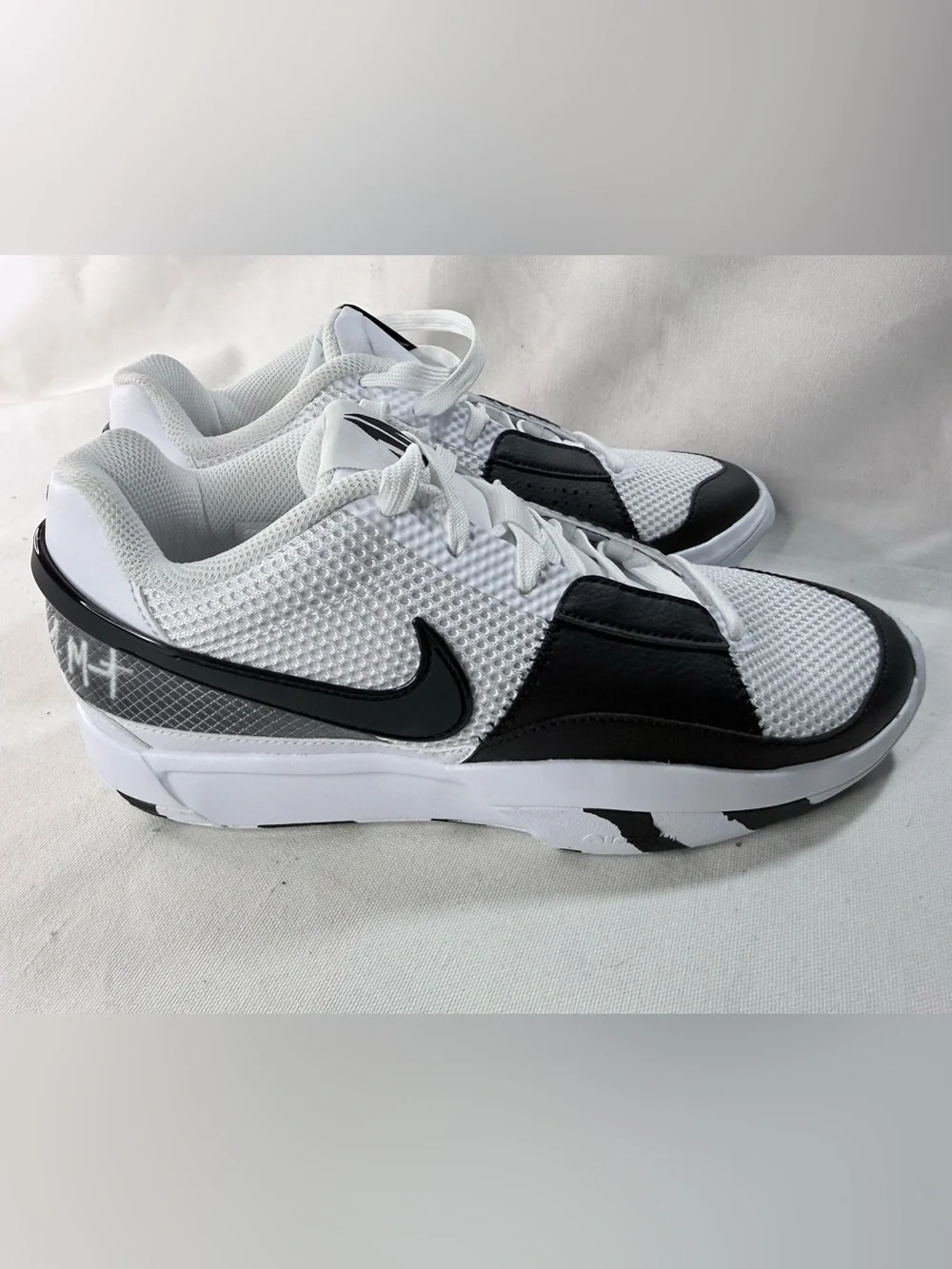 Nike JA 1 Scratch 2.0 JA Morant’s Men's White and Black Athletic Sneakers Sz 8.5